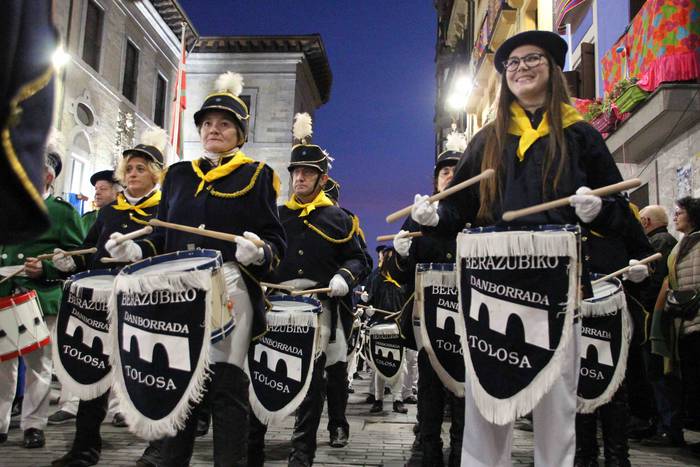 Danbor hotsen eguna 49 1582405372920