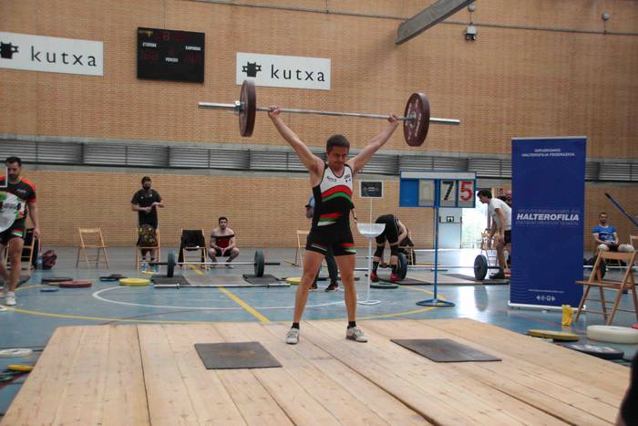 Susana Davila eta Mikel Alva 48 1619708690103