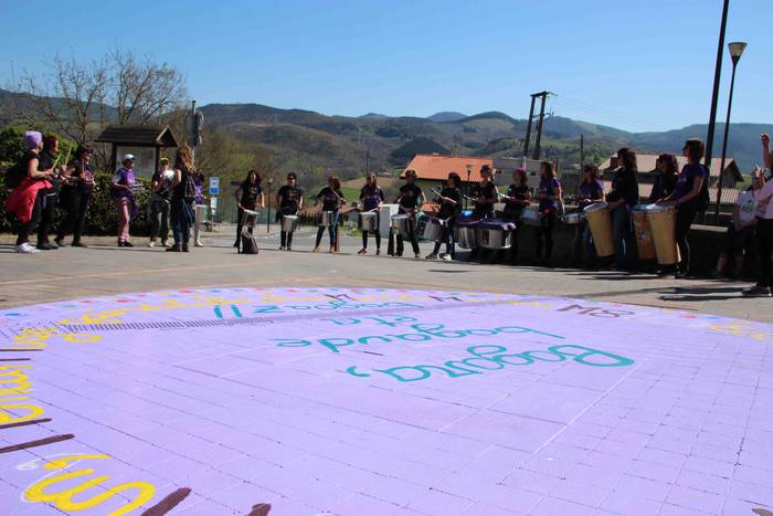 Eskuz esku morez margotu dut 30 1553963608795