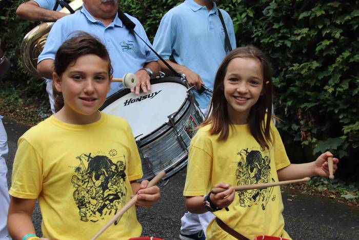 Danbor hotsek hartu dute Ama 8 1562504162908