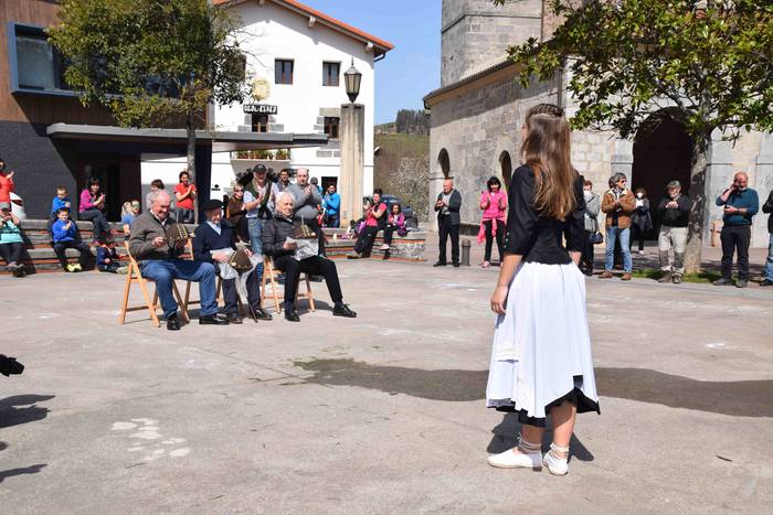 Alkizako ikazkinei omenaldia 18 1648307488703
