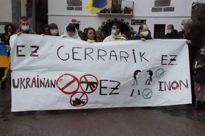 Ukrainaren aldeko elkarretar 13 1646494986318