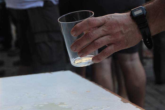 Haurrak jolasean, helduak jan eta edanean 61 1468672407685