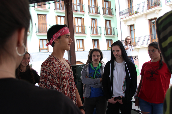 Rolak aldatzetik, gizartea a 7 1494077558283