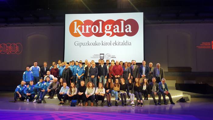 Tolosa CF-ko gimnastek Espai 7 1575569374515