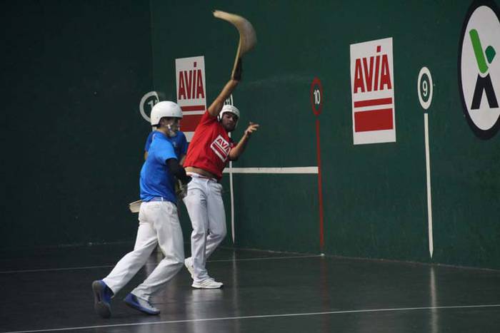 ZESTA PUNTA ELOLAREN OROIMEN 10 1512735338461