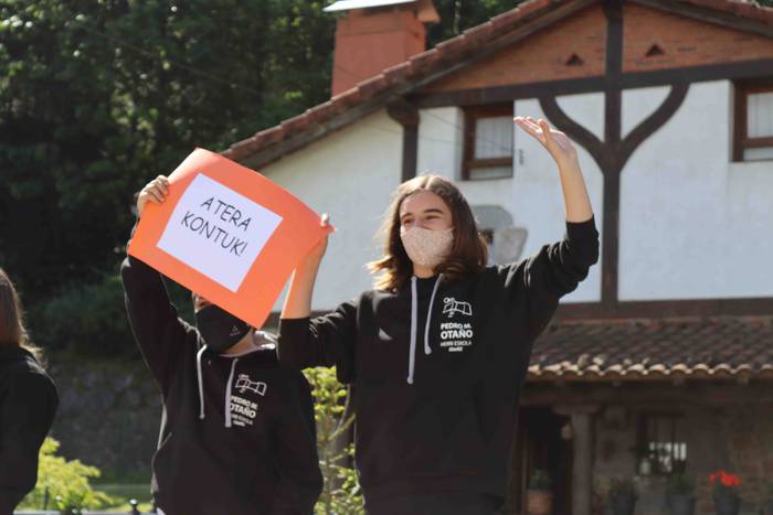 Ibilaldi gidatu-antzeztua eg 36 1621768562704