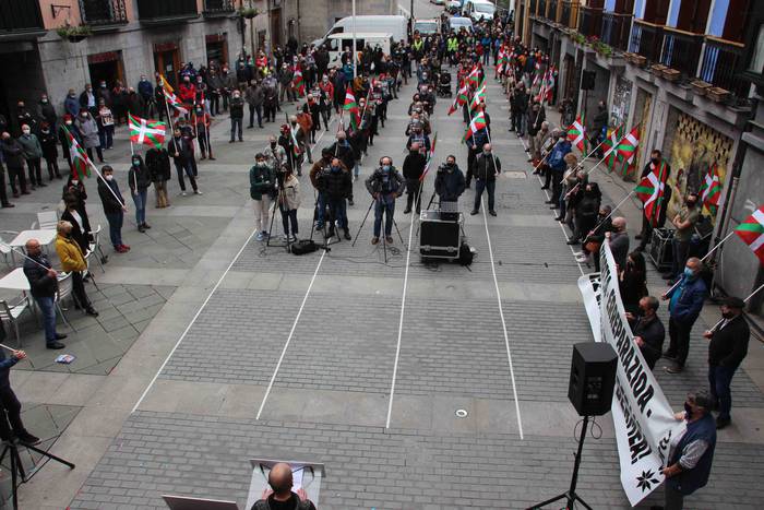 "Bada garaia tortura, gerra  36 1614447062264