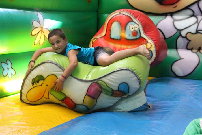 Festak hastearekin batera, j 13 1502727300415