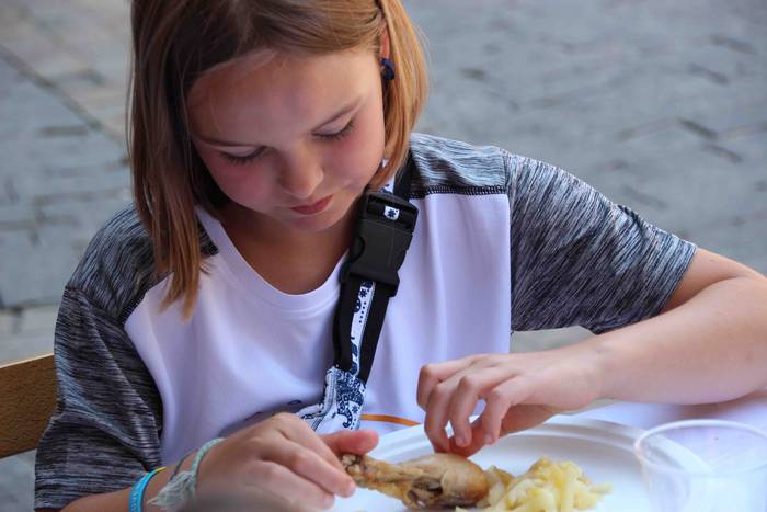 Tripa beteta, dantzan pasa d 27 1563205327391