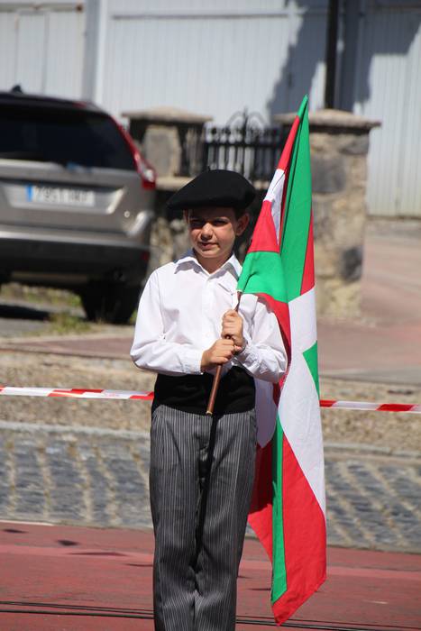 Dantza, bidania 12 1472039811586