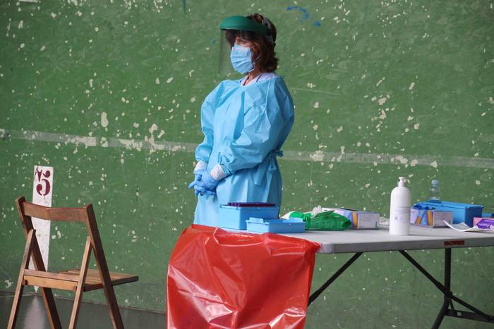 1.100 proba inguru egitea au 3 1605351397693