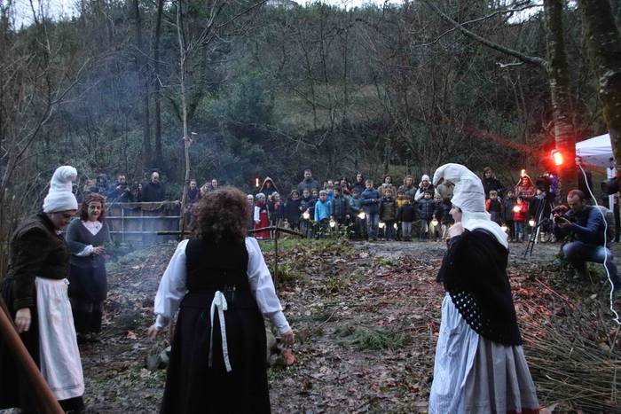 Olentzaroaren magian murgild 45 1577038533043