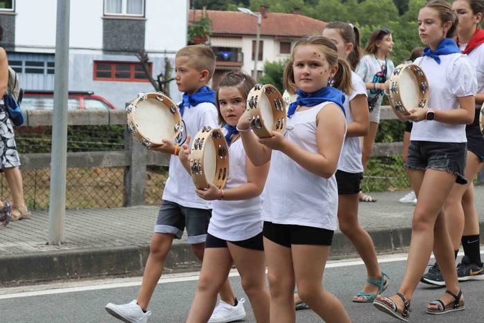 Kalejiraren atzetik eta buru 16 1660214354032