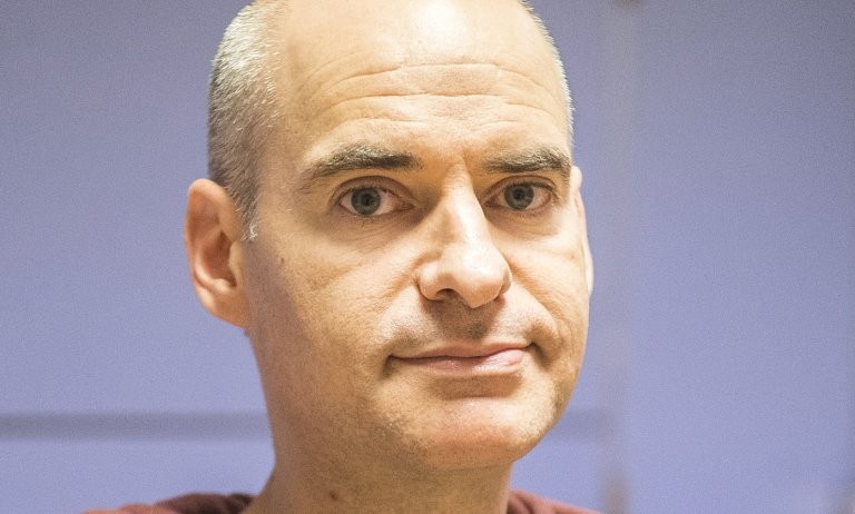 «Mezua izan da familia dela zaintzaren ardura duena»