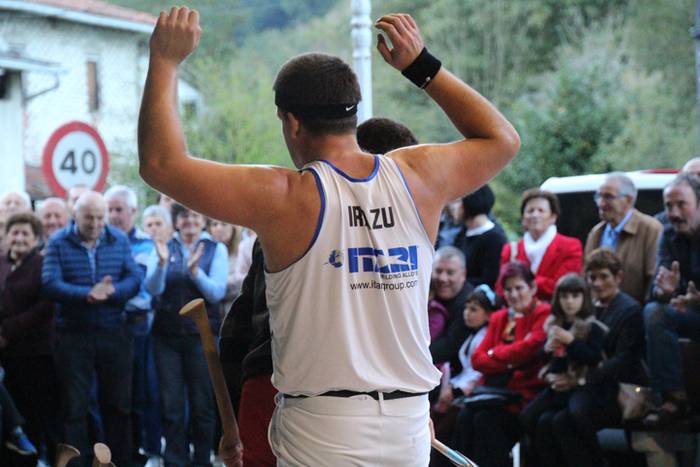 Erakustaldiz betetako arrats 11 1507489897431