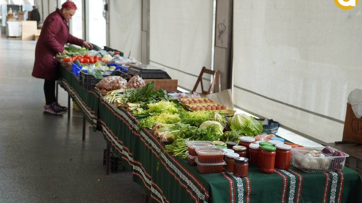 Larunbateroko azoka, ostiralean