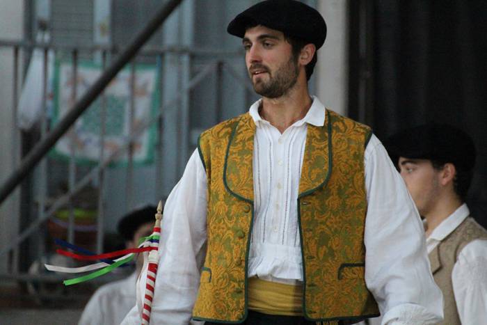 Irurako festak 2015 buruhandiak 35 1443465698159