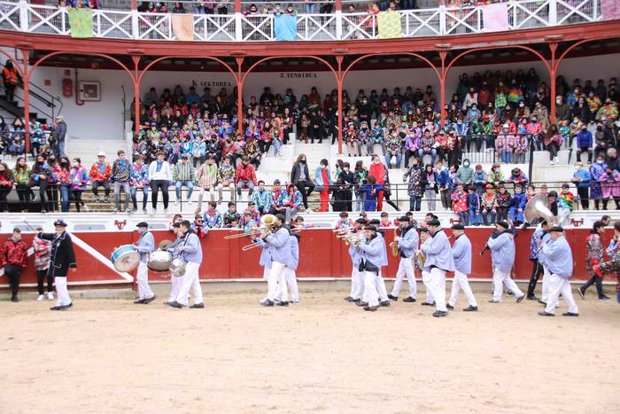 Itzuli dira plazara 41 1645726402639