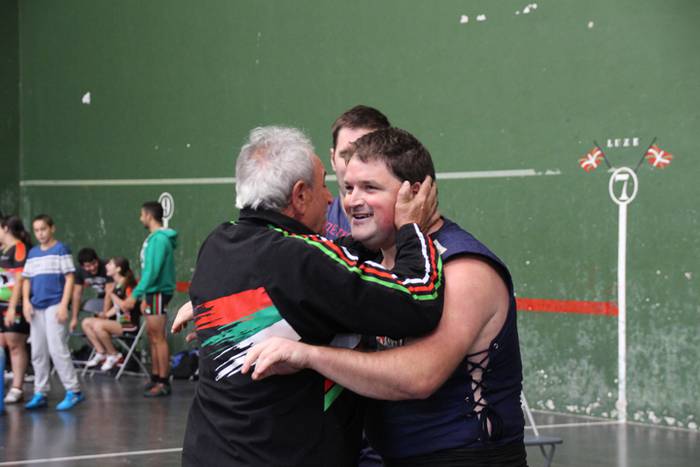 Eskerrik asko, Batis 58 1505571519878