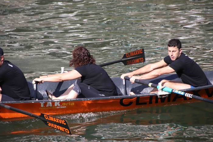 Arraunean, elkartasunez 70 1568470907176