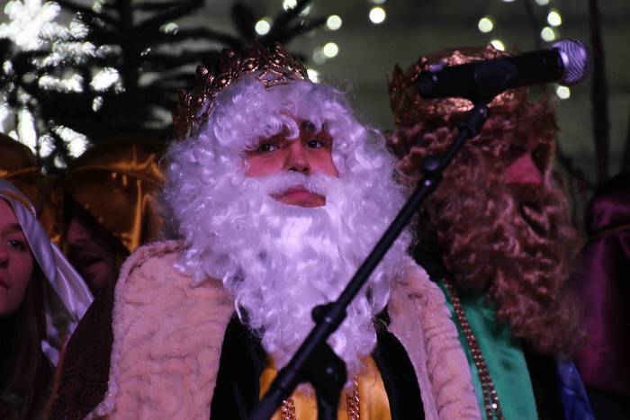 Errege magoen desfilea tolos 93 1546717671390