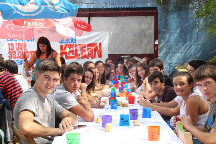 Belaunaldi berriei ongi etorria 33 1472923729599