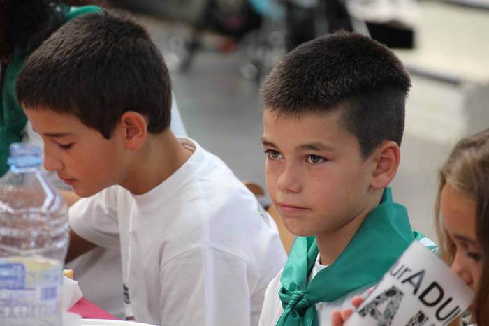 Lagunartean igarotzeko eguna 5 1534080417431