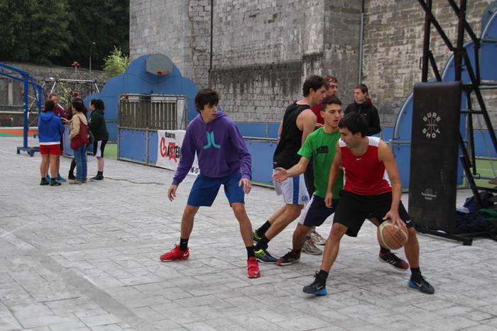Gazteburua 2015 5 1445089294854