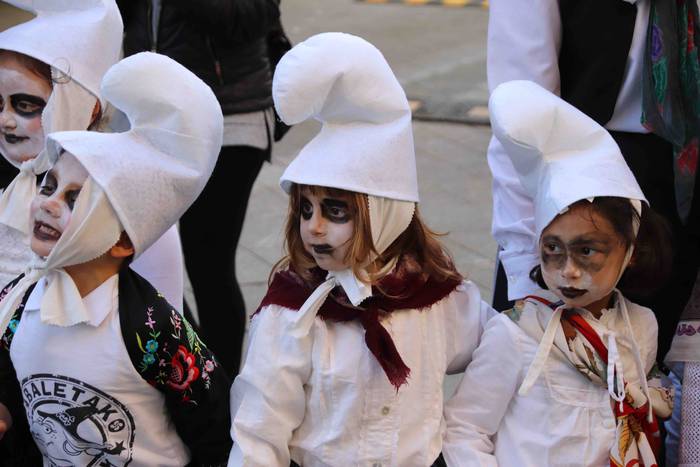 Lamiak, sorginak eta iratxoa 6 1582223370629