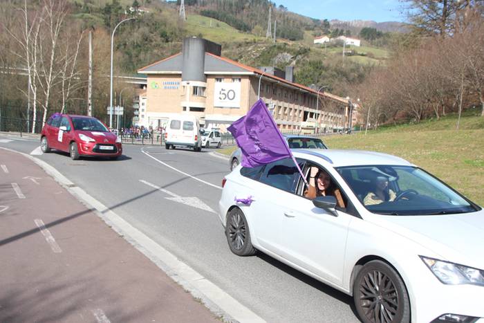 Martxoak 8 kotxe karabana 17 1520508062301