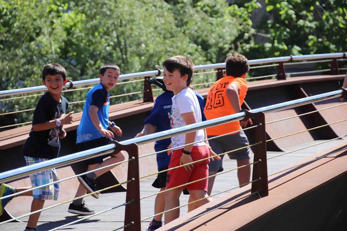 Euskal Jaia Ugaare auzoan 14 1559407121323