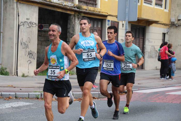 Aitor Arroyo eta Maite Arrai 68 1570885929153