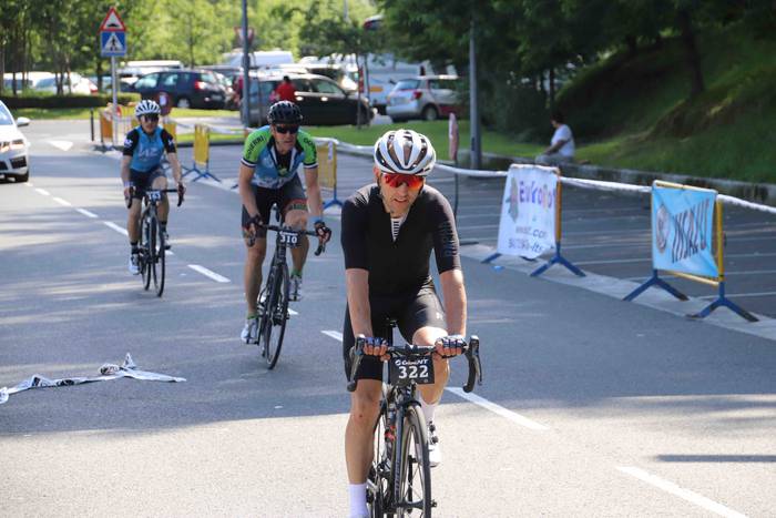 Gurpil gainean, Abraham Olan 14 1559487009283