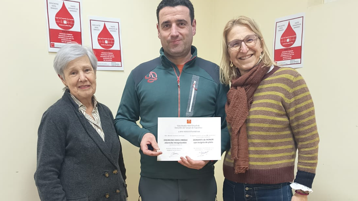 Jende gaztea animatu dute odola ematera