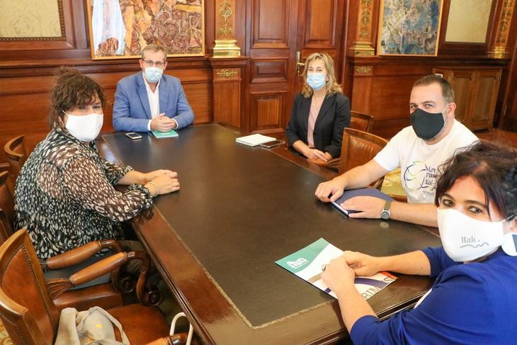 "Egoera zail" honetan euskararen aldeko jarrera aktiboari eusteko eskatu du aldundiak