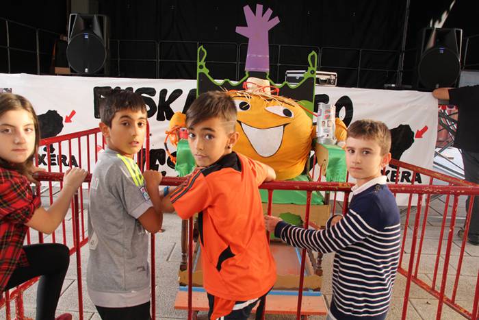 Hala bazan edo ez bazan, mel 16 1504722164084