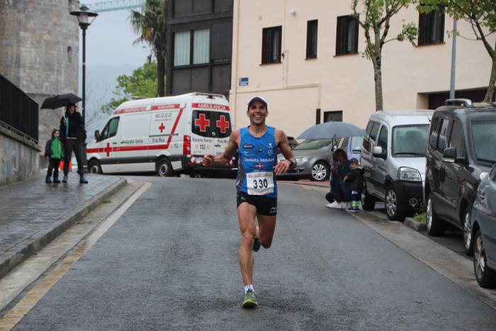 Aitziber Ibarbia eta Julen L 13 1493553793832