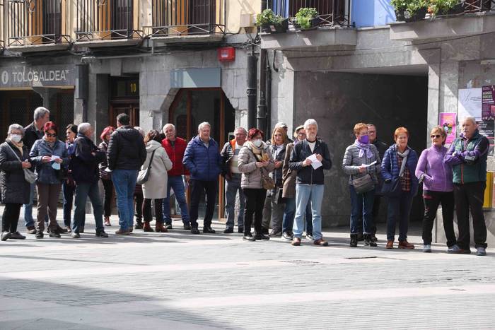 Martxoak 8 bezpera, oneka, p 30 1646657279780