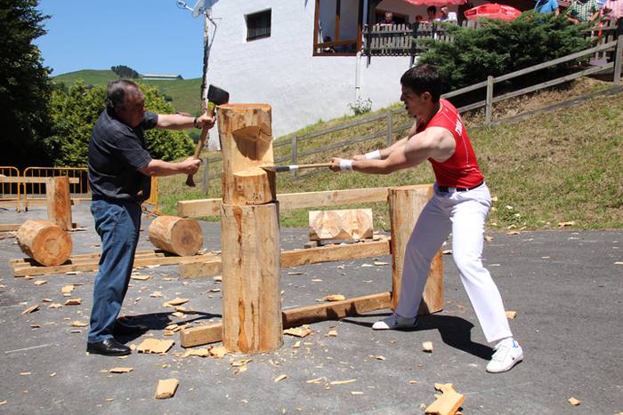 Festa giroa Santamañan 20 1468781652021