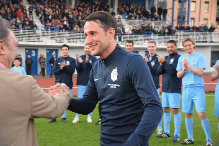 Mikel Alonso agur omenaldia tolosa berazubi 110 1544294576118