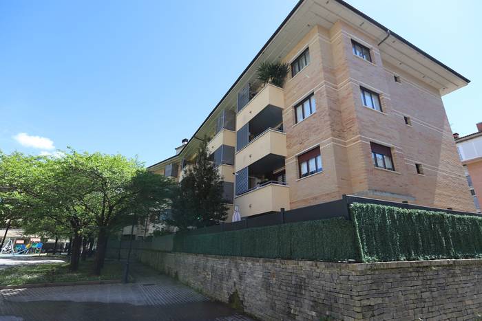 Alliriko zenbait maizter kezkatuta daude, alokairuen kontratuengatik