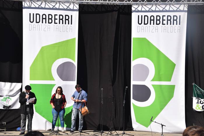 Dantzari txikiak, goizeko pr 75 1491666844282