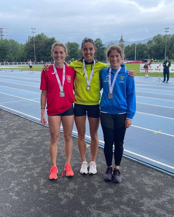 Bederatzi domina eta Tolosa  4 1654781163989