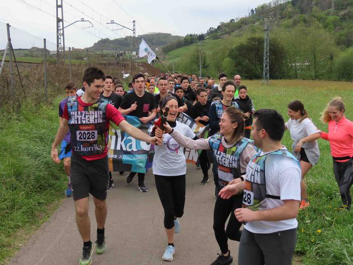 korrika, furgonetatik, Anoet 5 1649421132066