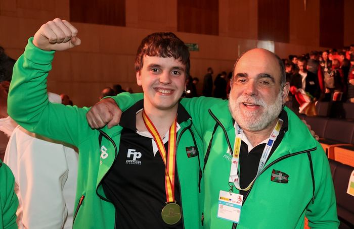 Jon Arozena Tolosaldea Lanbide Heziketako ikasleak irabazi du SpainSkills txapelketa