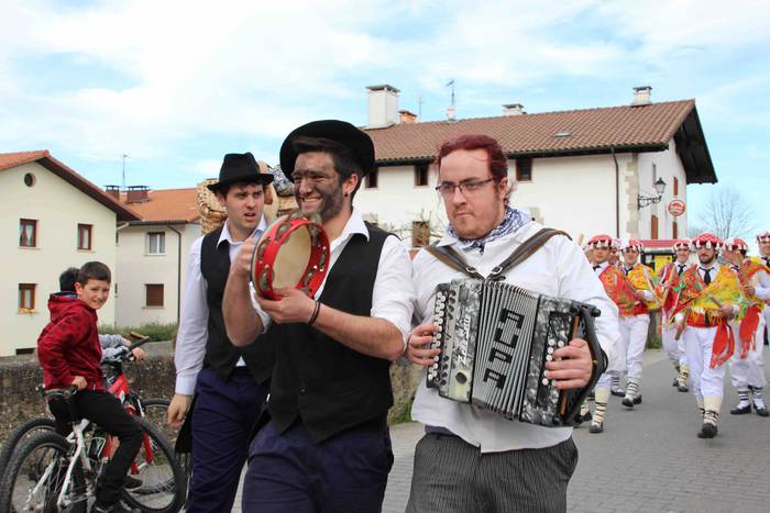 Lo zegoena, esnatu dute Abal 51 1551613872607