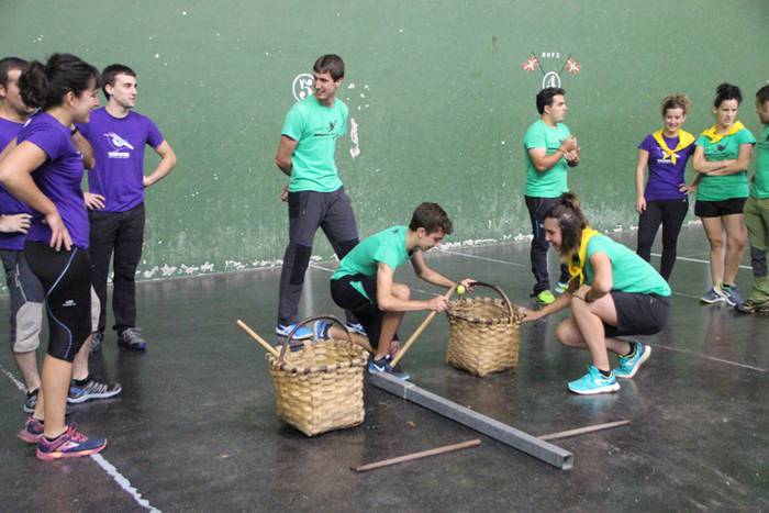 Frontoia, erakustaldiaren ba 18 1502818129582