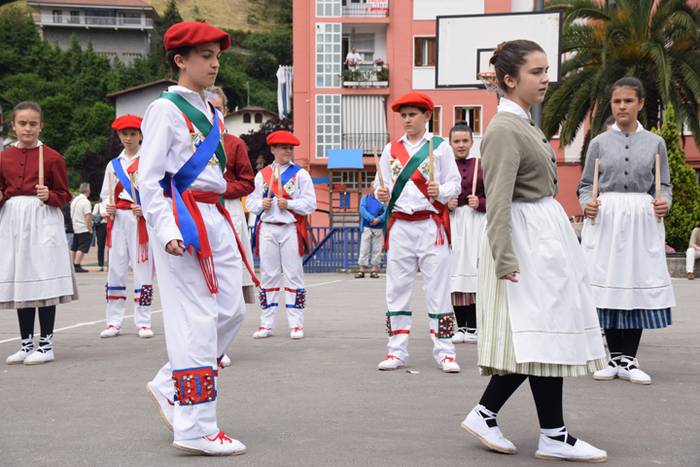 Ibarrako Dantzari Txiki Egun 34 1528547761085