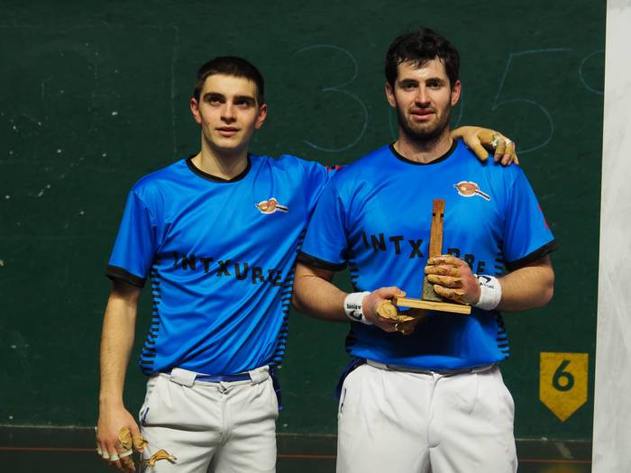 Oinatz Bengoetxea, alegia, 2 5 1649064039506